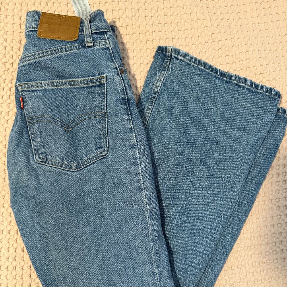 Levi’s Premium 70s High Flare Jeans - Size 25